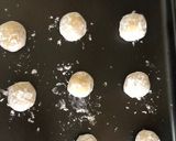 A picture of step 4 of Lemon Crinkle Cookies.
