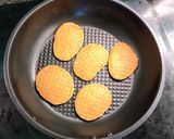 Hình bước làm 3 của món Pancake Chuối Yến Mạch