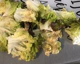 Une image de l'étape 11 de Salade de concombre et radis noir au skyr et ciboulette.