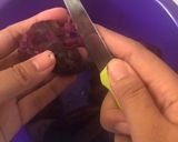 Foto langkah ke 1 dari resep Bola Ubi Ungu isi Coklat.
