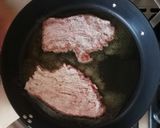 Foto del passaggio 2 della ricetta Scaloppine di vitello e radicchio allo zibibbo 🌷