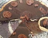 A picture of step 3 of No Bake Chocolate Tart.