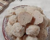 Foto langkah ke 5 dari resep Bakso Ayam Homemade (versi kasar).