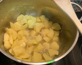 Foto del paso 2 de la receta: Guiso de patata con salchicha blanca