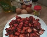 Foto del paso 9 de la receta: Frutillas en bizcochuelo!