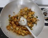 A picture of step 4 of Grilled spicy potato sandwich.