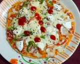पनीर पैन पिज़्ज़ा (Paneer pan pizza recipe in Hindi) रेसिपी चरण 4 फोटो