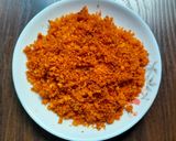 A picture of step 4 of Dry coconut chatani.