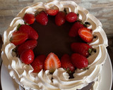 Foto del paso 23 de la receta: Torta de chocolate con crema, frutillas y ganache