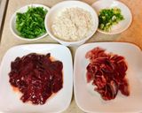 Hình bước làm 1 của món Cháo gan heo-mề gà