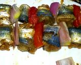 A picture of step 3 of Sardine skewers.