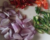 Foto langkah ke 1 dari resep Kari Telur Ceplok.