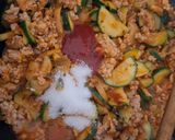 Cukkinis, gombàs bolognai spagetti 🍜🍜🍜🍜 recept fázis 3 fotója