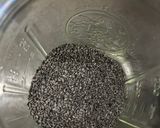 A picture of step 3 of Black sesame paste.