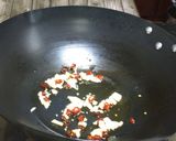 A picture of step 2 of Original 'Misen' Taiwanese Ramen.