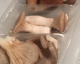 Foto del paso 3 de la receta: Taquitos de pavo en salsa de setas 🍂 🍄