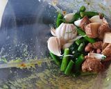 A picture of step 3 of Pudina and spinach chutney.