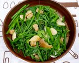Hình bước làm 3 của món Đọt Su Su Xào Tỏi