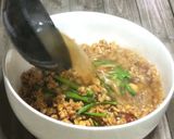 A picture of step 14 of Original 'Misen' Taiwanese Ramen.