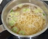 Hình bước làm 11 của món Mì Udon Bò Trứng Bukkake (Beef Ontama Bukkake Udon)