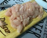 Une image de l'étape 2 de Tagliatelles au poulet tomates et sauce roquefort.