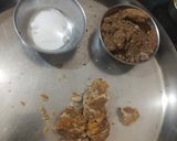 A picture of step 1 of Amchoor chutney.