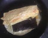 Foto langkah ke 2 dari resep Omelet Nori.