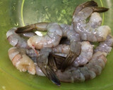 Foto langkah ke 1 dari resep Enoki Udang Asam Manis Pedas.