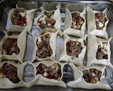 Foto del paso 4 de la receta: Cuadraditos rellenos de carne 😊