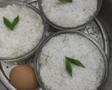 Foto langkah ke 4 dari resep Nasi Tim Ayam Jamur.