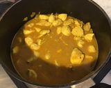 Une image de l'étape 5 de Poulet aux panais,patate douce et fruits secs au lait de coco et curry.