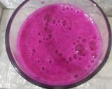 A picture of step 2 of Dragonfruit mojito.