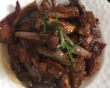 A picture of step 4 of Stir pork belly with Steam eggplant.