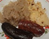 Disznótoros párolt káposztával hagymás tört burgonyával recept fázis 5 fotója