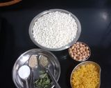 A picture of step 1 of Kolhapuri Murmura chivda (Instant Snack).