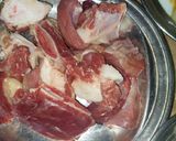 A picture of step 1 of Karachi teendy gosht.