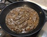 Une image de l'étape 10 de Aiguillettes de canard aux cèpes et jus de prunes.