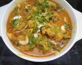 A picture of step 4 of Kaju Chicken Curry.