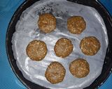 ওটস গুড়ের বিস্কিট (oats gurer biscuit recipe in Bengali) রেসিপির ধাপ 6 ছবি