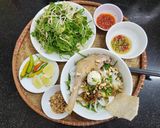 A picture of step 4 of Mi Quang Chicken Drumstick Noodles.