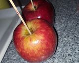 Foto del paso 2 de la receta: Manzana Acaramelada con pochoclos🍎