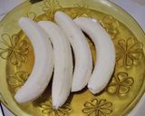 A picture of step 1 of Banana Popsicles #mashujaarecipe.