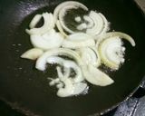 Foto langkah ke 2 dari resep Bolognaise Macaroni Soup.