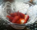 Foto del paso 2 de la receta: Frutillas con Crema