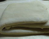 Foto del paso 5 de la receta: Medialunas de manteca 🥐 😋