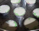 Foto langkah ke 5 dari resep Bolu Kukus Mekar.