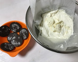 A picture of step 3 of 3-Ingredient No-Bake Oreo Cheesecake.