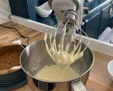 A picture of step 4 of Mini egg white chocolate cheesecake 🥚.
