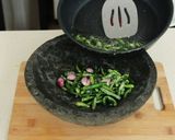 Foto langkah ke 7 dari resep Ayam Penyet Cabe Ijo Devina Hermawan.