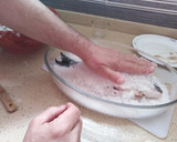 Foto del paso 2 de la receta: Dorada a la sal